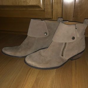 Nine West booties